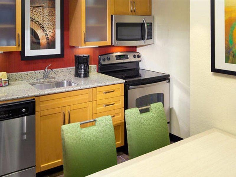 Residence Inn Бока-Ратон Номер фото